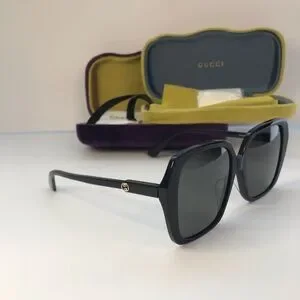 New Gucci  Women’s Square Ladies Sunglasses
Item No. GG0533SA 001 56 Gucci | Accessories | New Authentic Gucci Grey Square Ladies  main image 3
